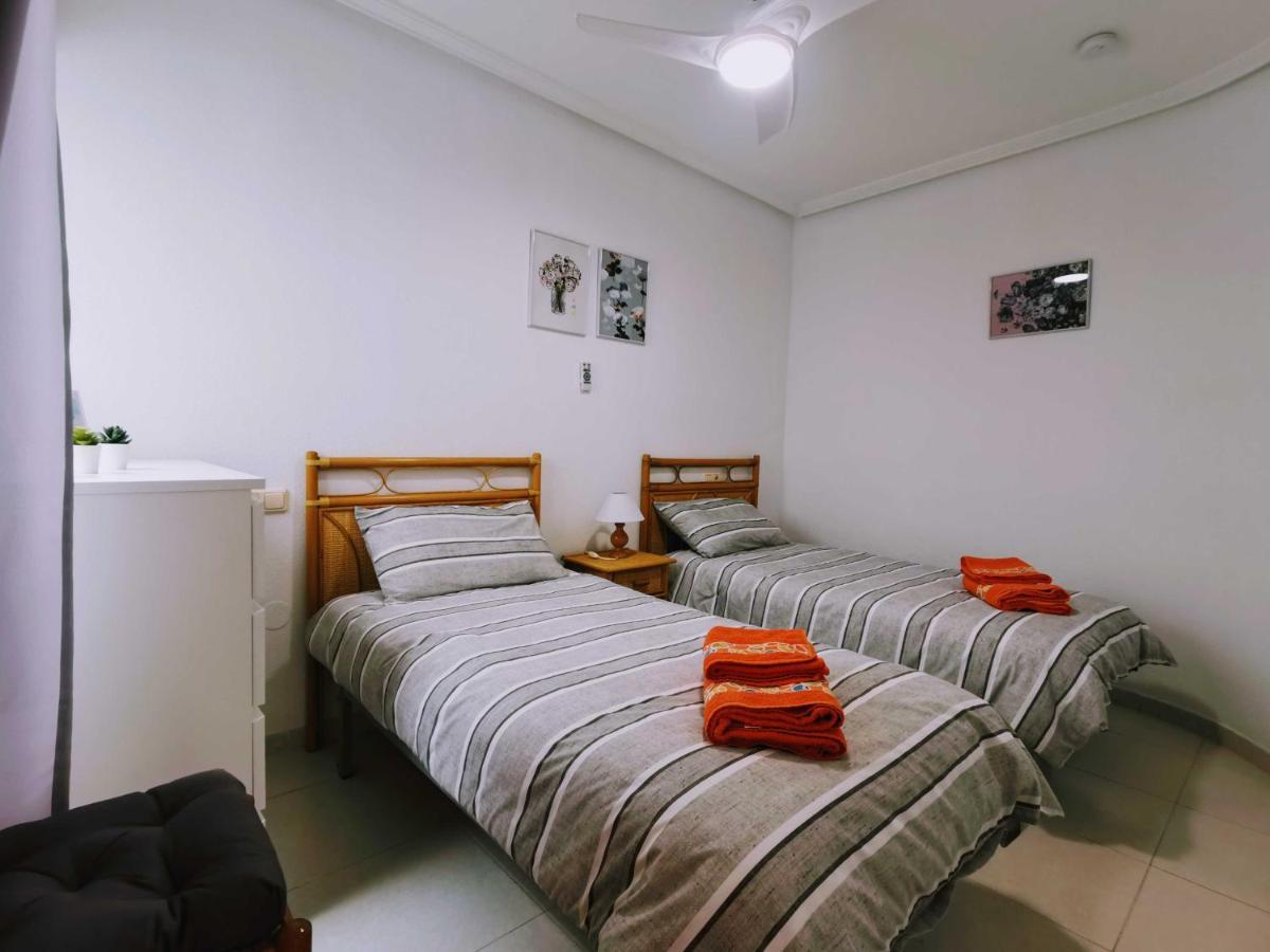 El Sombrero Apartment With Free Wifi Playa Del Cura Torrevieja Extérieur photo